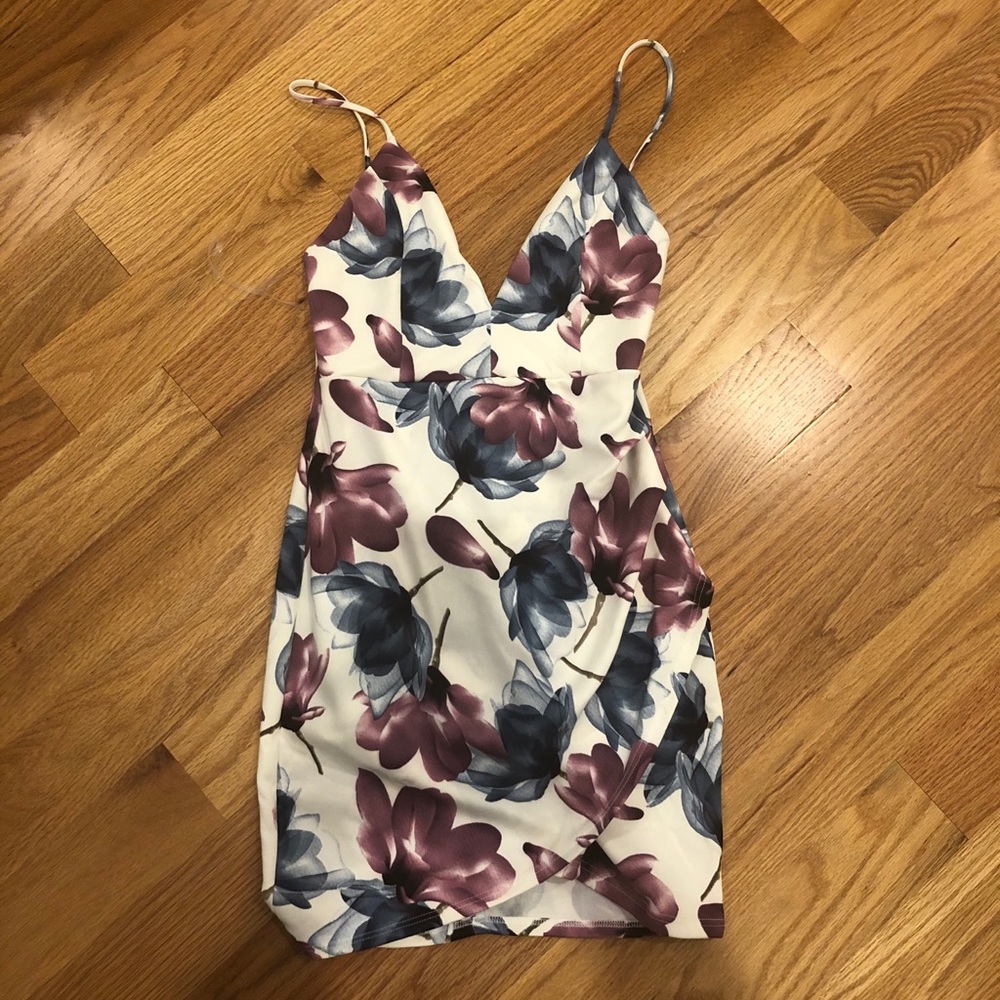 Floral flattering dress
